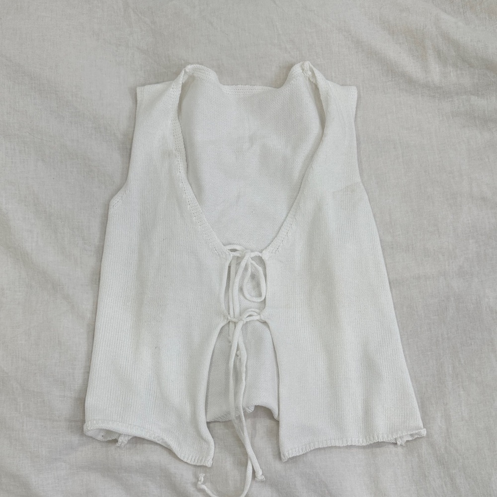 Amazon White Tie-Front Tank Top